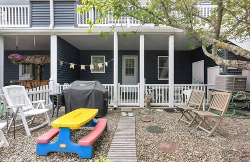 Ortley Beach Condo | Charming 2-bedroom condo in Seaside Park, one block from the beach