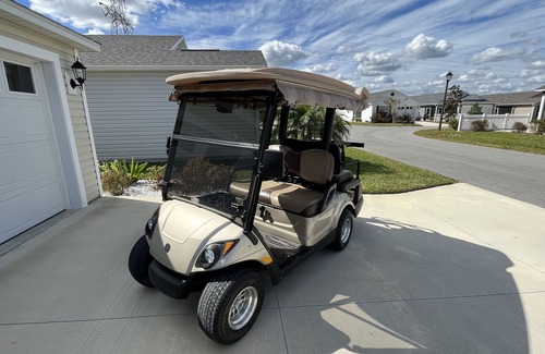 Leesburg Villa | Charming 2 Bedroom Villa w/BBQ & 4 Seater Golf Cart!