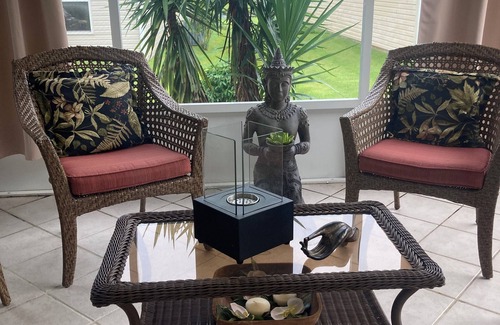 Duval House | Charming 2-bedroom house with AC, WiFi in awesome The Villages