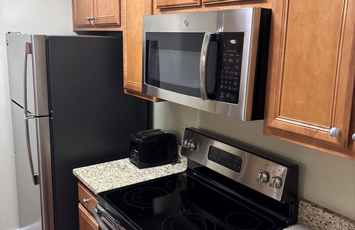Lackey Condo | Charming 2-bedroom condo in delightful Williamsburg with fitness room, AC