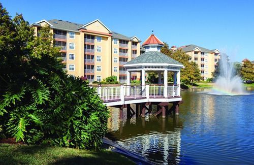 Florida Central Atlantic Coast Villa | Charming 2-bedroom villa with several pools & fitness room in delightful Orlando