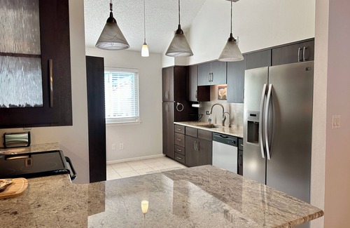 Niceville House | Charming 2-bedroom WATERFRONT townhome with WiFi, AC in beautiful Niceville