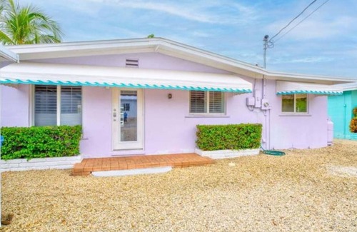Tavernier House | Charming 2-bedroom waterfront homen in Islamorada