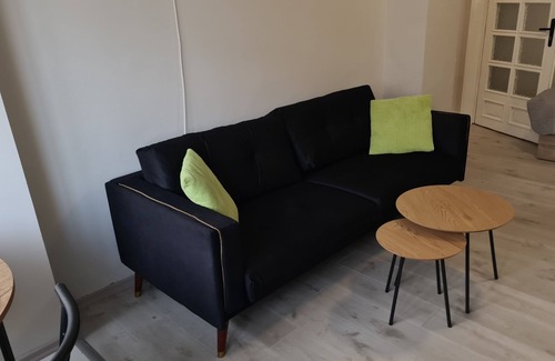 Kazanlak Apartment | Charming 2-bedroom ZAPAD1 apartment with AC, WiFi in delightful Kazanlak