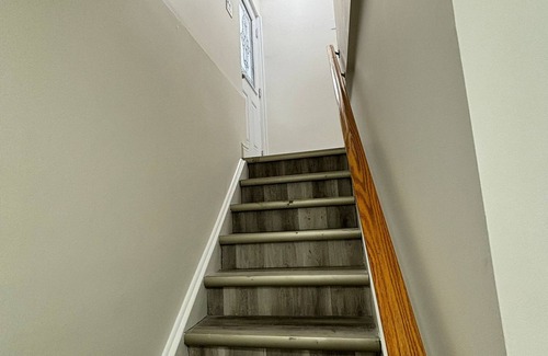 Fletchers Creek South House | Charming 2-bedrooms basement apartment in house near Toronto Pearson Airport