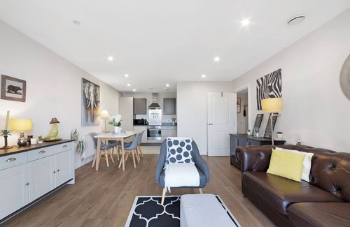 Lansbury Apartment | Charming 2 Bedrooms close to Canary Wharf for up to 6 guests