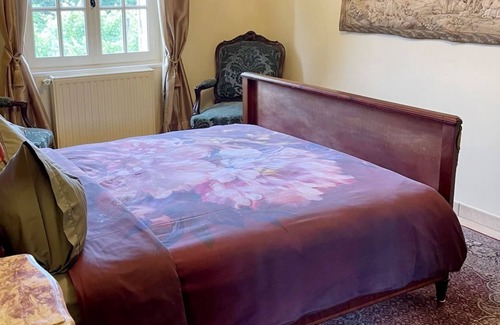 Fougueyrolles House | Charming 2-BR in Fougueyrolles: Modern Comfort, Classic Elegance