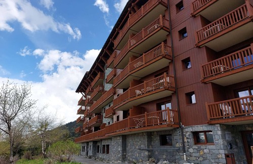 Arc-1800 Apartment | Charming 2-bedroom apartment with pool near slopes in Les Arcs 1800