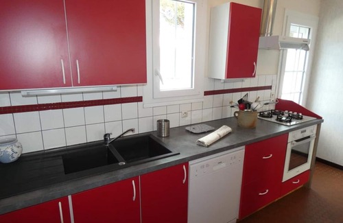 Notre-Dame-de-Monts House | Charming 2-Bed Home in Notre-Dame-de-Monts, 1km from Beach, Pet-Friendly, with Garden & Terraces