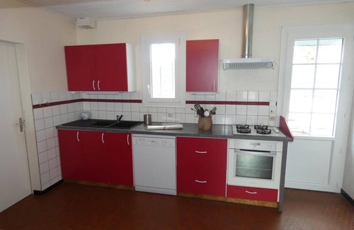 Notre-Dame-de-Monts House | Charming 2-Bed Home in Notre-Dame-de-Monts, 1km from Beach, Pet-Friendly, with Garden & Terraces