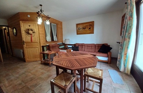 Station de Drouzin le Mont Apartment | Charming 2-room apartment with balcony and parking in Col du Corbier