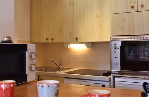 Meribel Apartment | Charming 2-Room Apartment with Balcony Near Méribel Slopes and Shuttle