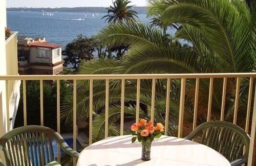 Pointe Croisette Apartment | Charming 2 room apartment, small terrace with sea view