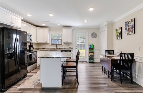Boiling Spring Lakes House | Charming 2B, 2Bth Home In Boiling Spring Lakes, Mins from Southport and Oak Island
