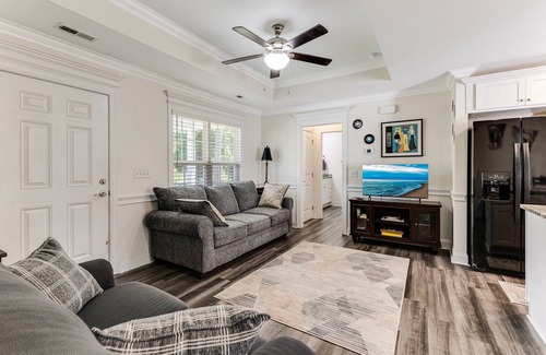 Boiling Spring Lakes House | Charming 2B, 2Bth Home In Boiling Spring Lakes, Mins from Southport and Oak Island