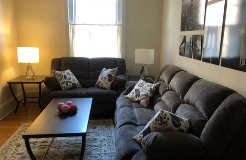 Center City West Condo | Charming 2BD/2BA near Rittenhouse sq