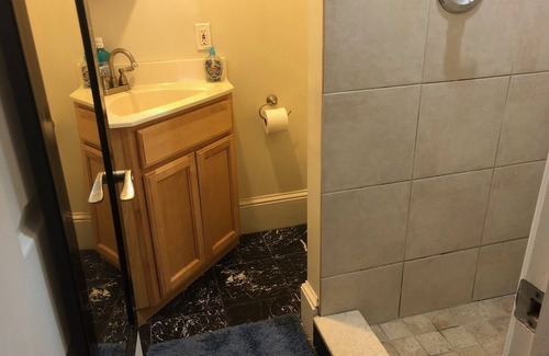 Center City West Condo | Charming 2BD/2BA near Rittenhouse sq