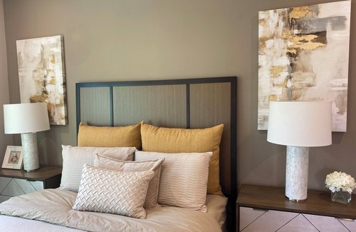 Glendale Apartment | Charming 2bd 2bth apartment with AC WIFI walking distance Glendale Galleria