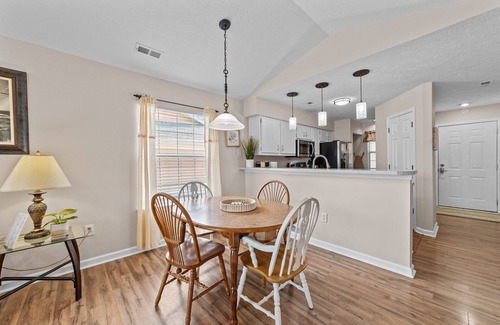 Carolina Forest Condo | "Charming 2Br/2Ba condo with pools and tennis in gated community!"