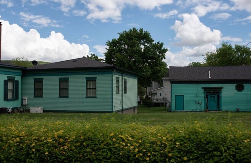 Hammondsport Condo | Charming 2BR/2BA getaway steps from Keuka Lake, wine trail & Village Square