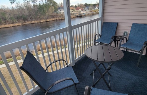 Carolina Forest Condo | Charming 2BR Condo w/Pools, Hot Tub & Waterway Views Near Myrtle Bch Attractions