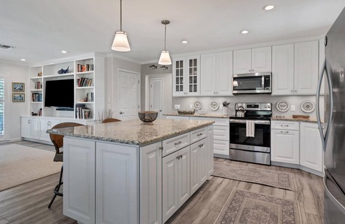 Boca Grande House | Charming 2BR home with pool view in Boca Grande's North End, perfect for relaxation.