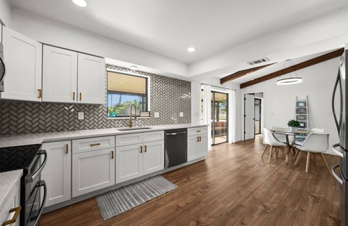 Port Charlotte House | Charming 2BR house + Private Pool - heated pool from November to March