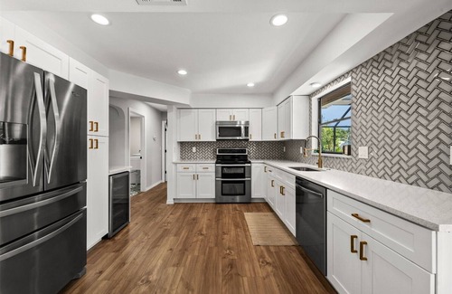 Port Charlotte House | Charming 2BR house + Private Pool - heated pool from November to March