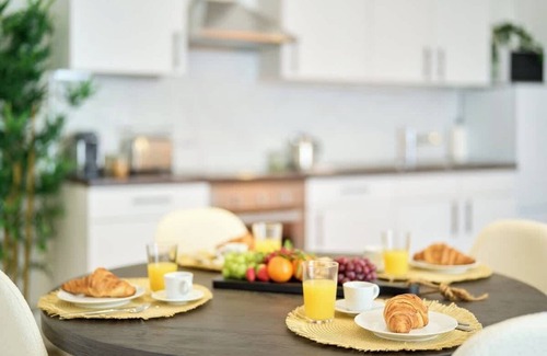 European Quarter Apartment | Charming 2BR near EU in Grand Place