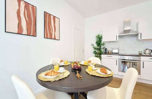 European Quarter Apartment | Charming 2BR near EU in Grand Place