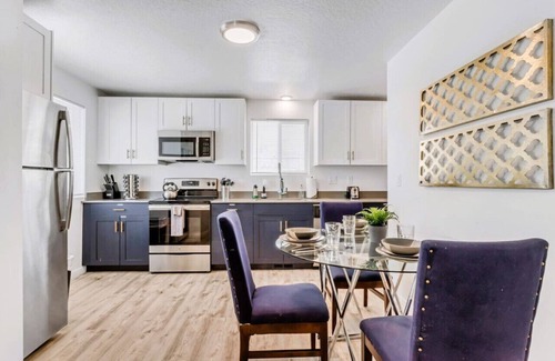Sugar House Apartment | Charming 2BR with King and Queen Beds, Near Downtown SLC and Local Attractions