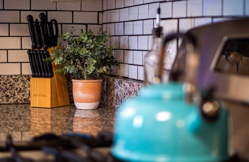 Cleveland Apartment | Charming 3/1.5 Cleveland Home