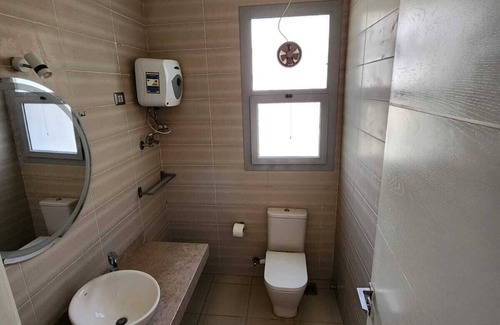 Az-Zaytun Villa | Charming 3-bedroom villa with WiFi and AC in gorgeous Cairo Governorate