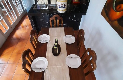 San Miguel Duenas House | Charming 3-bedroom house in amazing San Miguel Dueñas with WiFi