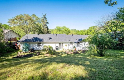 North Little Rock House | Charming 3-bedroom home with AC, WiFi in North Little Rock near the Old Mill