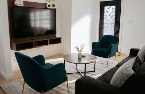 Queens House | Charming 3 Bed 2 Bath (BRAND NEW) near JFK