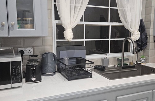 Lance aux Epines House | Charming 3-bedroom apartment in delightful Lance aux Epines with WiFi, AC