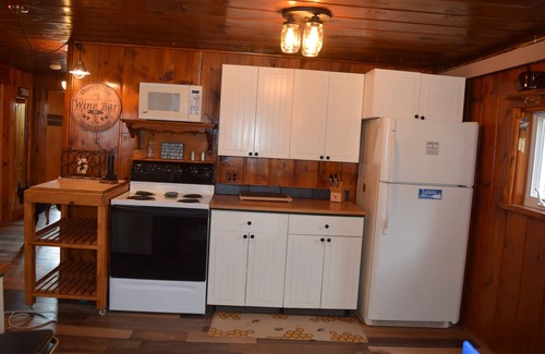 Harrison House | Charming 3-Bed Home in Relaxing Harrison – Near Outdoor Fun, Dining & Shops!