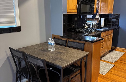 Dearborn Heights House | Charming 3-bedroom house with AC, WiFi in serene Dearborn Heights