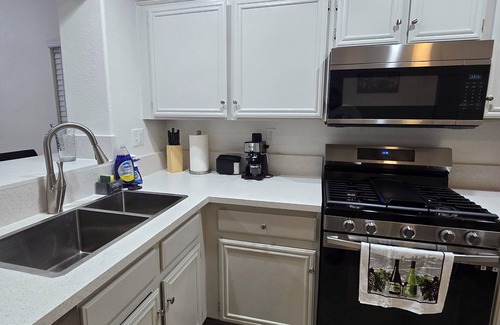 North Las Vegas House | Charming 3-bedroom house with WiFi, fitness room in brilliant North Las Vegas