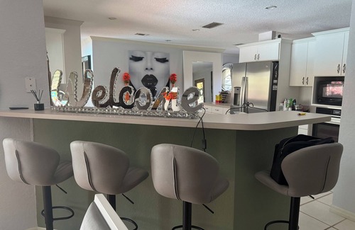 New Port Richey House | Charming 3-bedroom house with AC, WiFi in beautiful New Port Richey