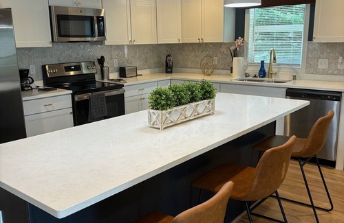 Issue House | Charming 3-bedroom house with WiFi, AC in delightful Colonial Beach