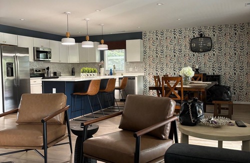 Issue House | Charming 3-bedroom house with WiFi, AC in delightful Colonial Beach