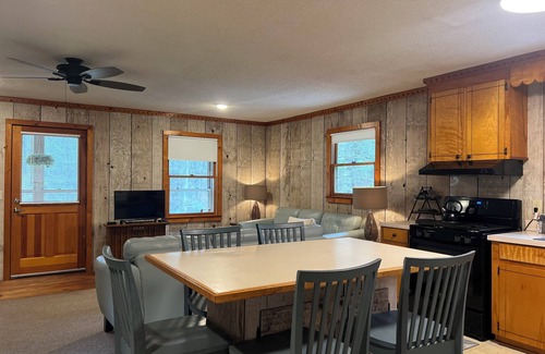 Laurel Springs Cabin | Charming 3-bedroom cabin in Laurel Springs