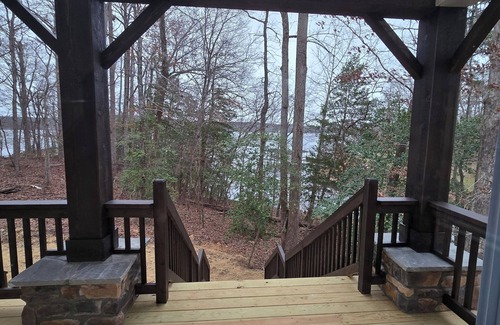 Roanoke Rapids House | Charming 3-bedroom pocono style home on tranquil Roanoke Rapids Lake/Lake Gaston