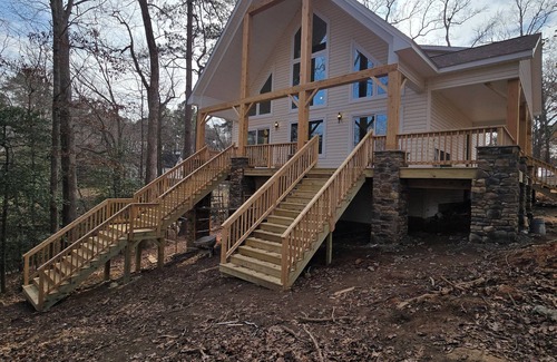 Roanoke Rapids House | Charming 3-bedroom pocono style home on tranquil Roanoke Rapids Lake/Lake Gaston