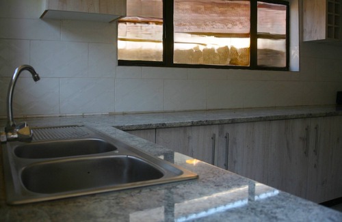 Victoria Falls House | Charming 3-bedroom house with WiFi, AC in beautiful Victoria Falls