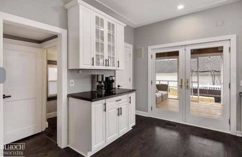 Grosse Pointe House | Charming 3-bedroom 3.5 bath house in desirable Grosse Pointe, MI