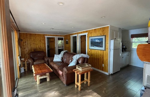 Harshaw Cottage | Charming 3-bedroom cottage in fabulous Lake Tomahawk with WiFi, AC
