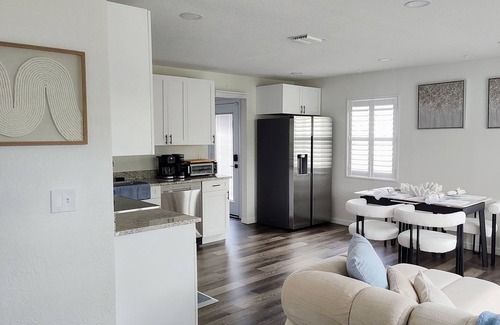 Coquina Key House | Charming 3-bedroom house with Pool, WiFi and AC in St. Petersburg